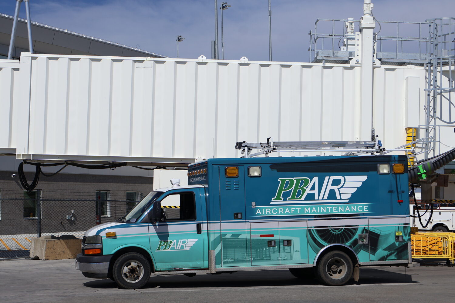 PB Air mobile maintenance unit on the ramp at Spokane International Airport (KGEG)